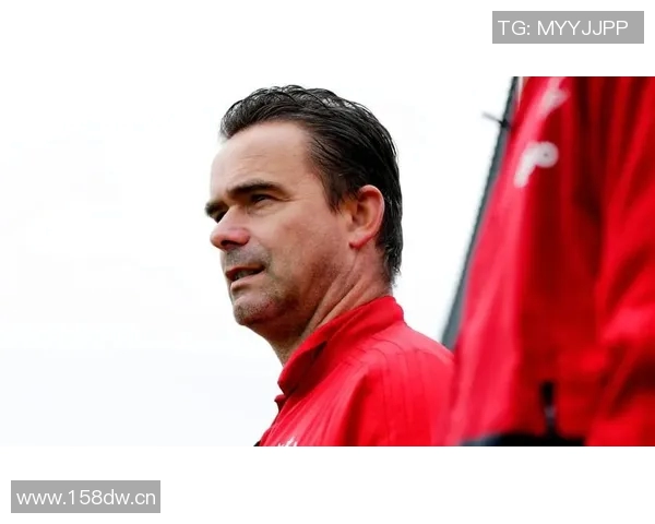 奥维马斯坚定留在安特卫普阿贾克斯主帅更迭频繁引发关注