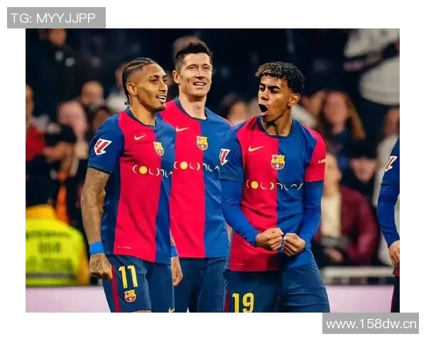 巴萨官方宣布因塞维利亚机场大雾航班延误一小时球队行程受影响